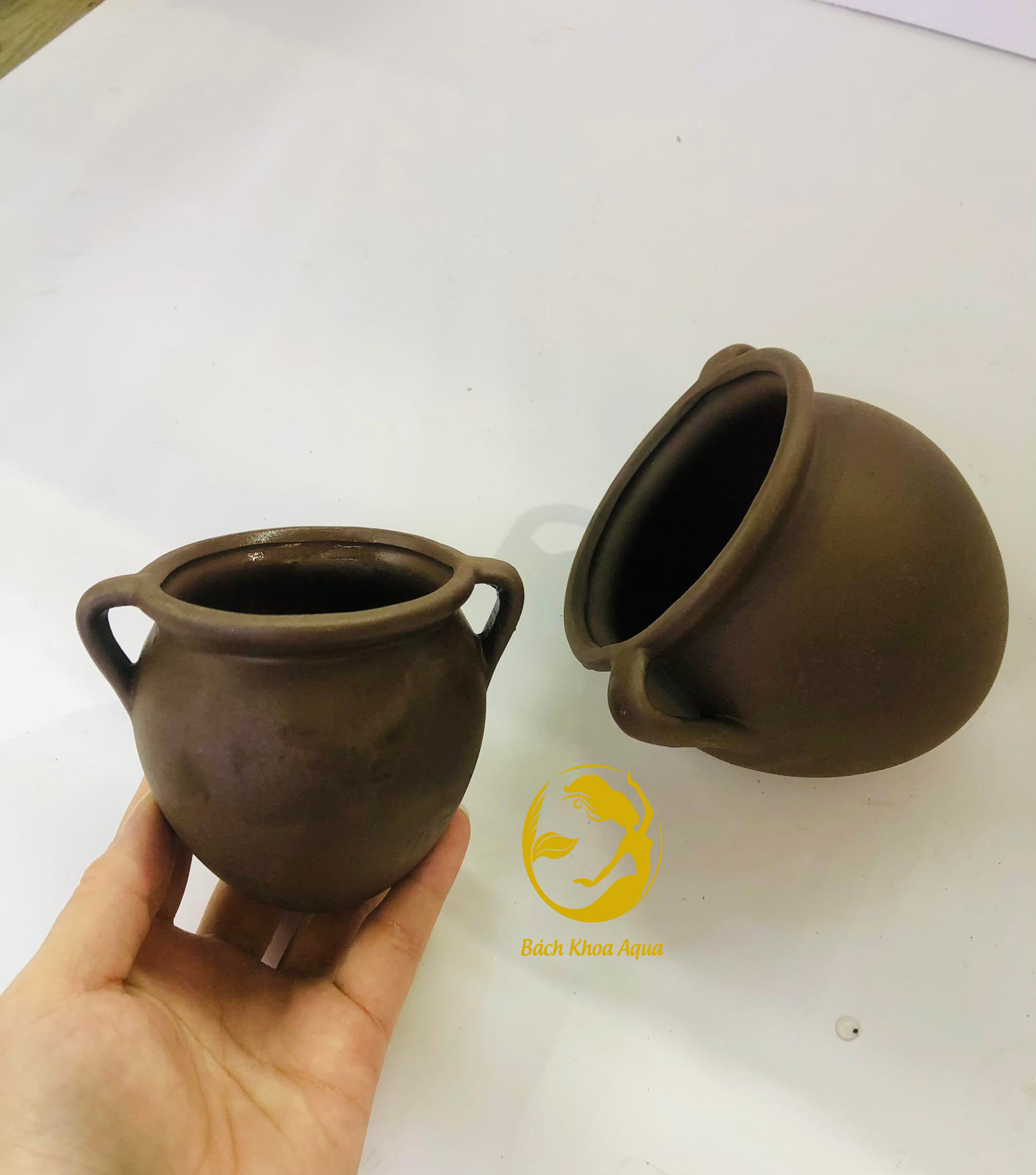 Bình gốm nâu cổ tròn 2 quai trang trí bể cá