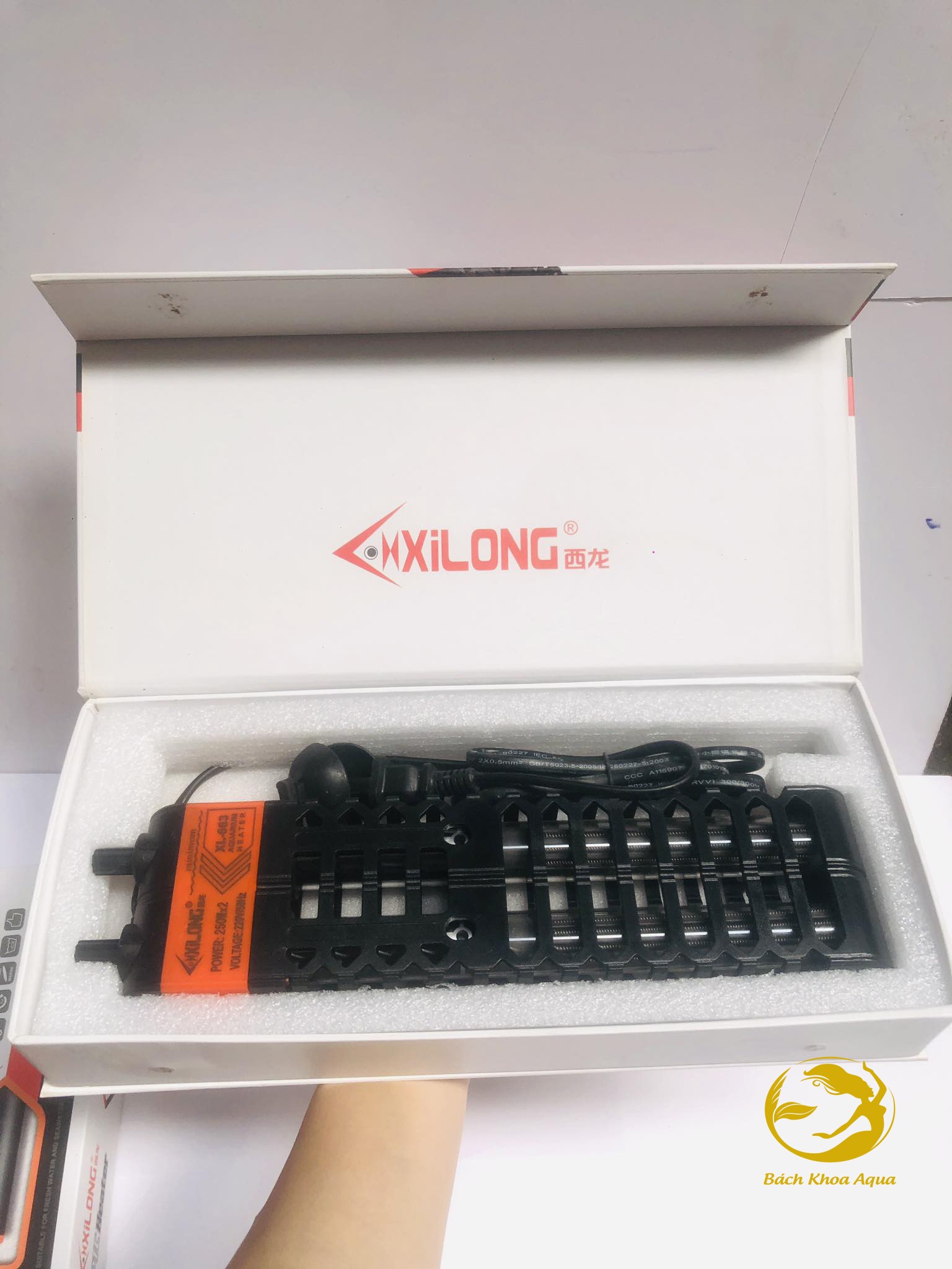 Sưởi bể cá Xilong XL-662 (thanh ngắn) và XL-663 (thanh dài) 500w