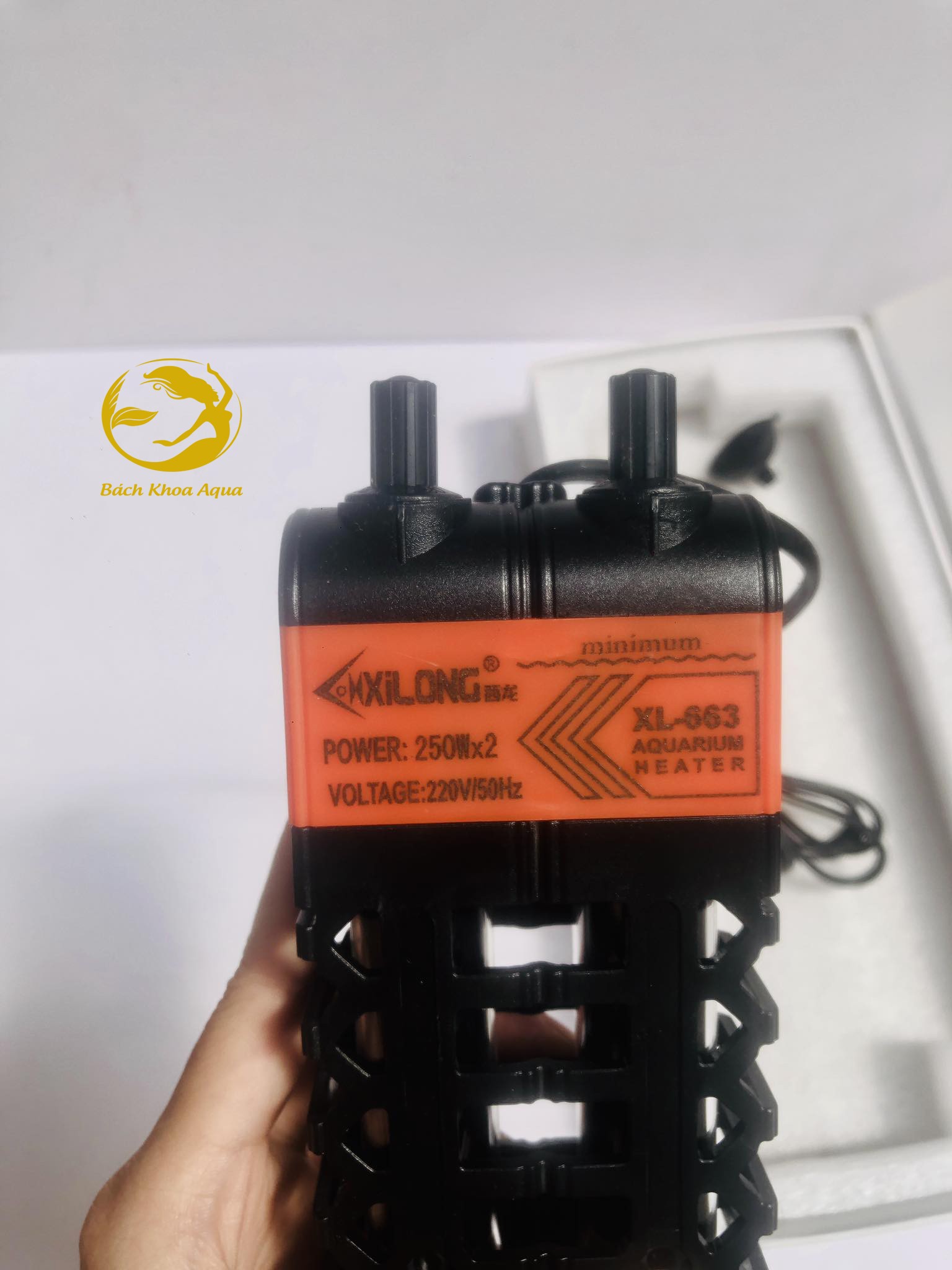 Sưởi bể cá Xilong XL-662 (thanh ngắn) và XL-663 (thanh dài) 500w