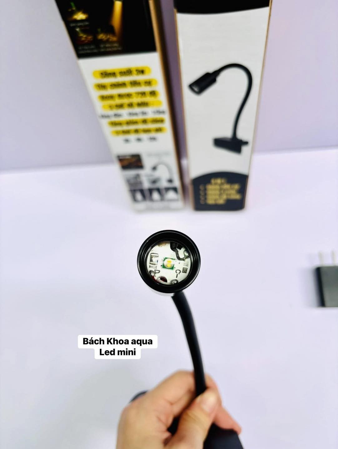 Đèn led rọi mini 3w - 3 chế độ màu và hẹn giờ cho bể cá nhỏ