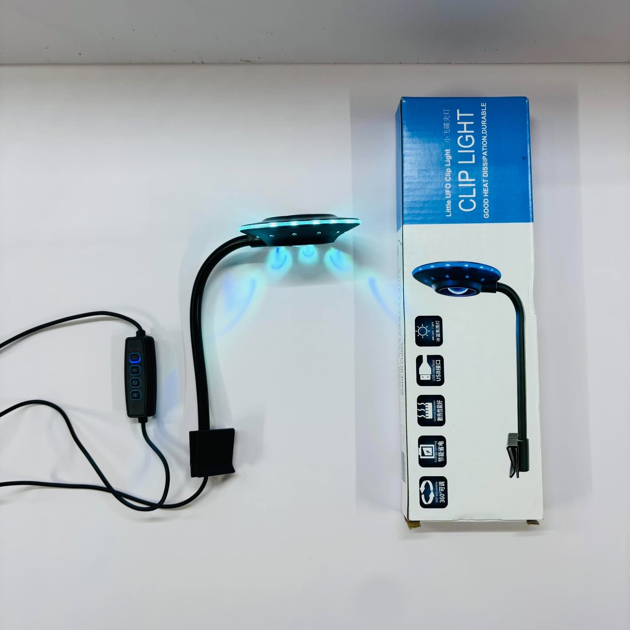Đèn kẹp UFO Mini có bảng điều khiển thẩm mỹ cho bể cá nhỏ